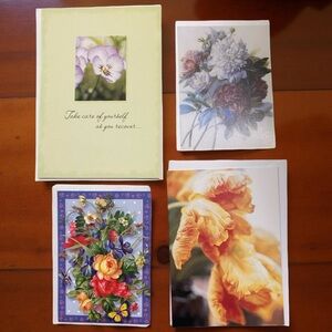 Free w/ $20 Purchase / 9 Floral Greeting Card Assortment